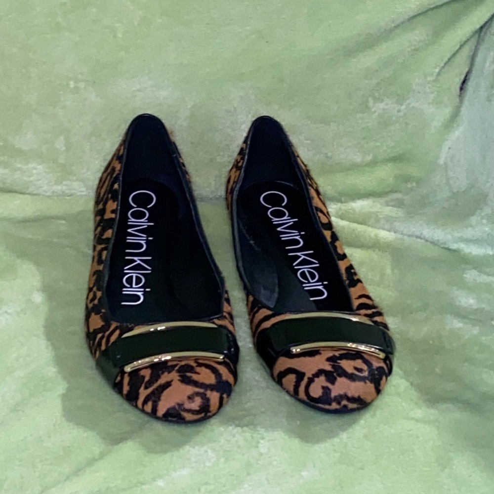 Calvin Klein leopard print flats